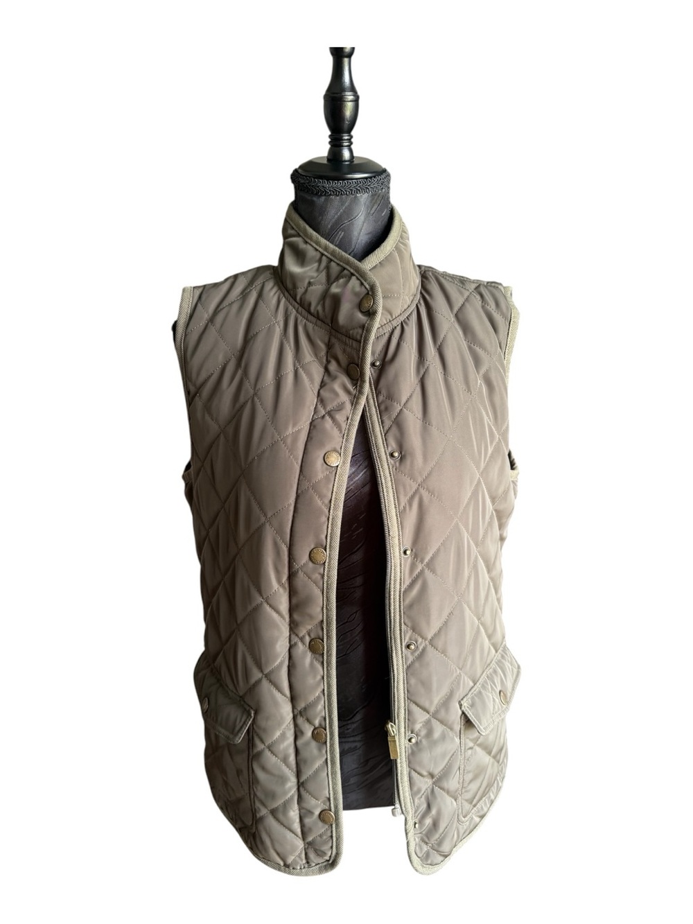 Bluivy Womens Medium Quilted Puffer Vest Olive Green Snap Front Lightweight